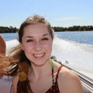 Meet your Posher, Vanessa